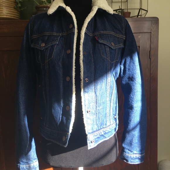 Levi Sherpa Trucker Jean Jacket NWOT - Picture 6 of 10